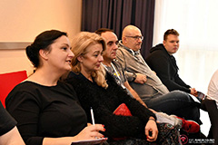 Uczestnicy warsztatów w sali konferencyjnej